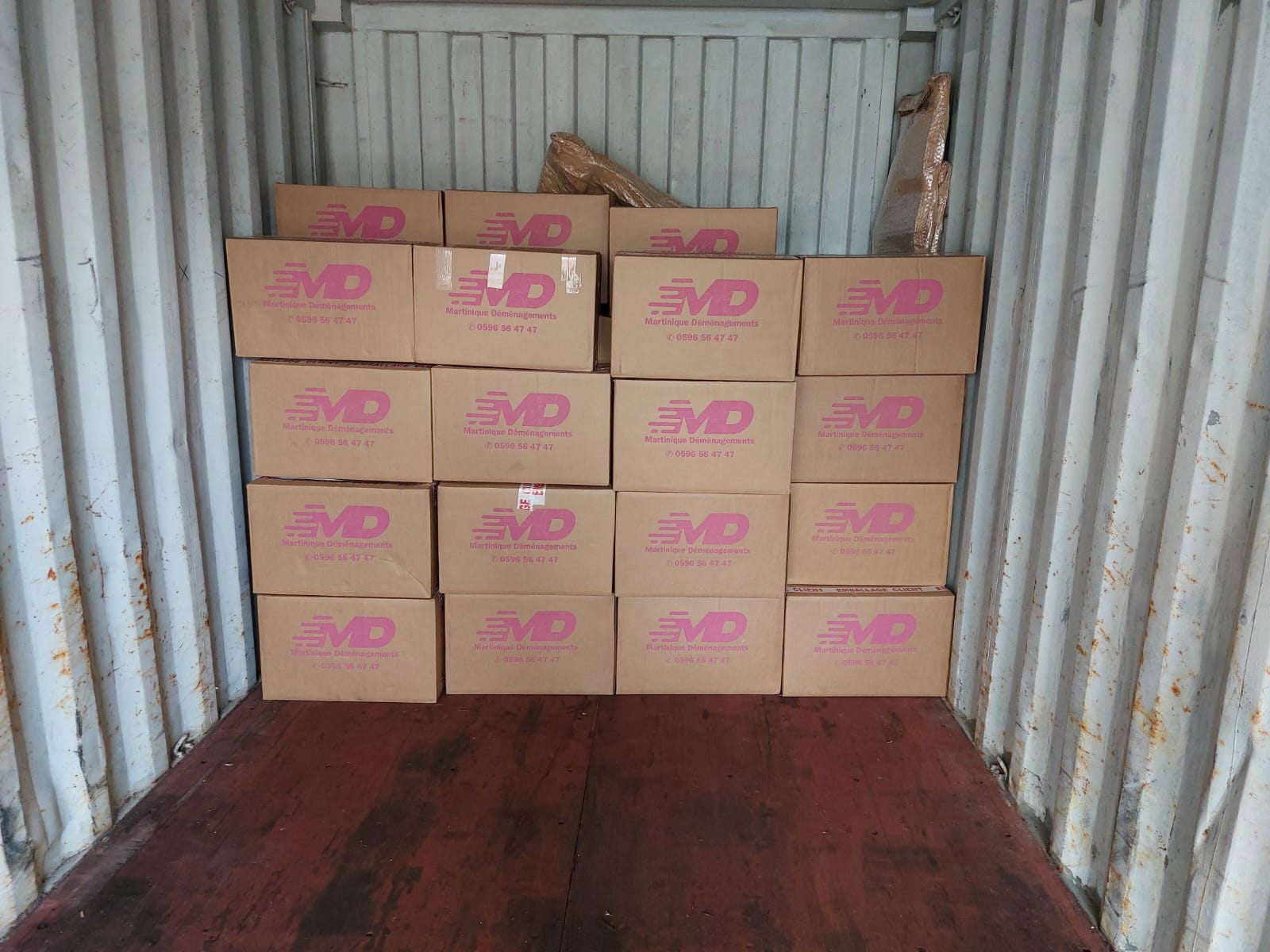 martinique-demenagement-garde-meuble-entreprise-internationnal-transport-livraison-garantie-assurance-sans-risque-livreur-securises (55)
